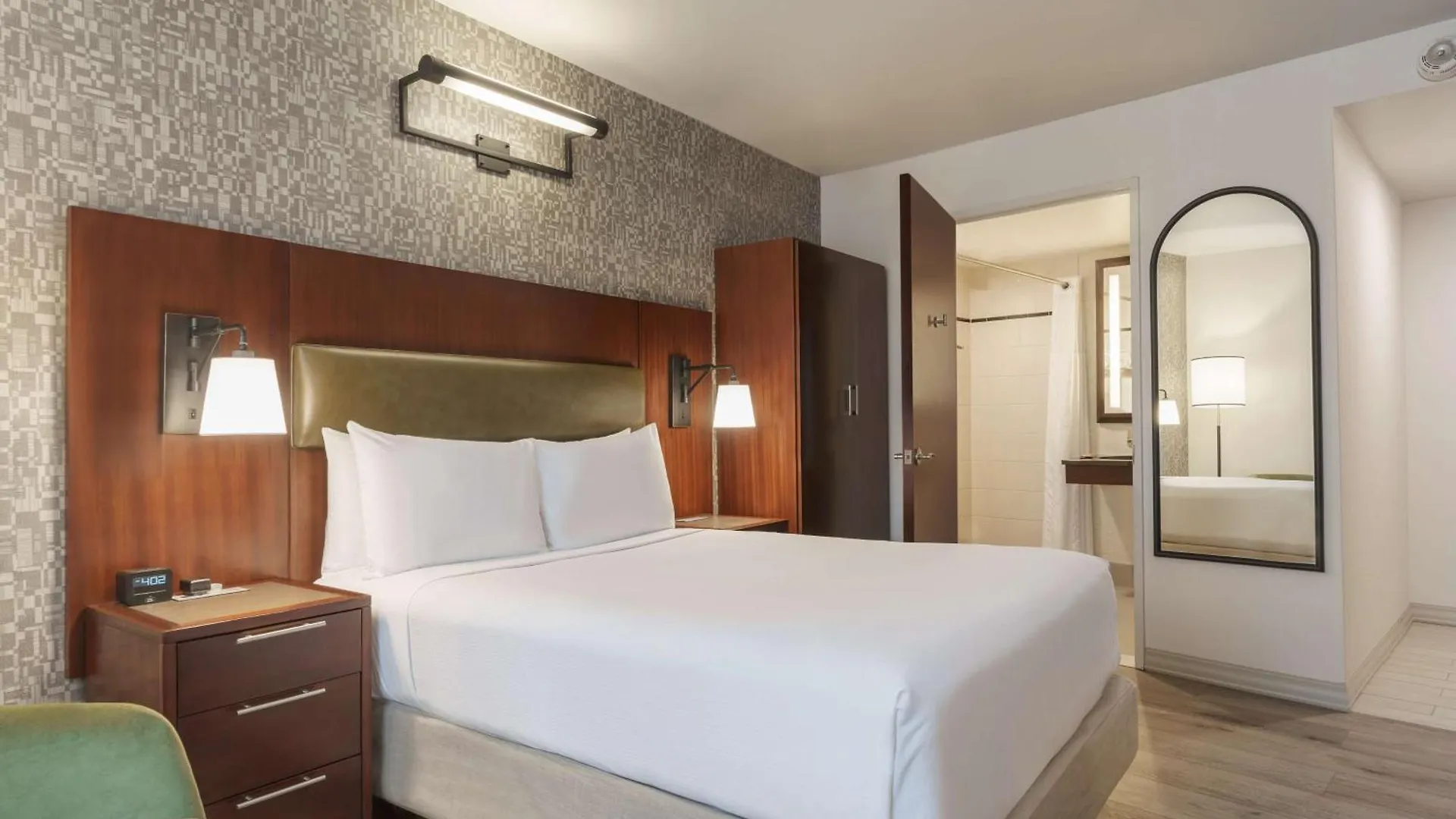 Doubletree By Hilton New York Downtown Hotel