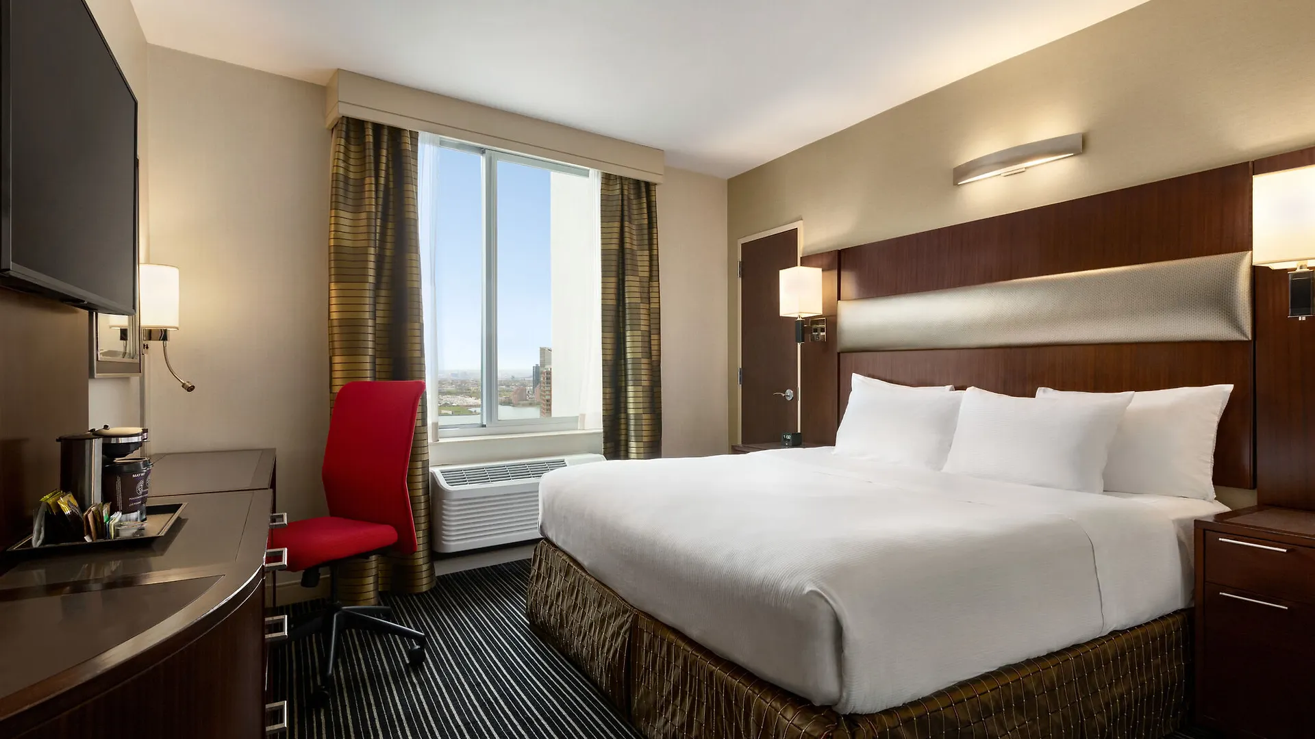 Doubletree By Hilton New York Downtown Hotel