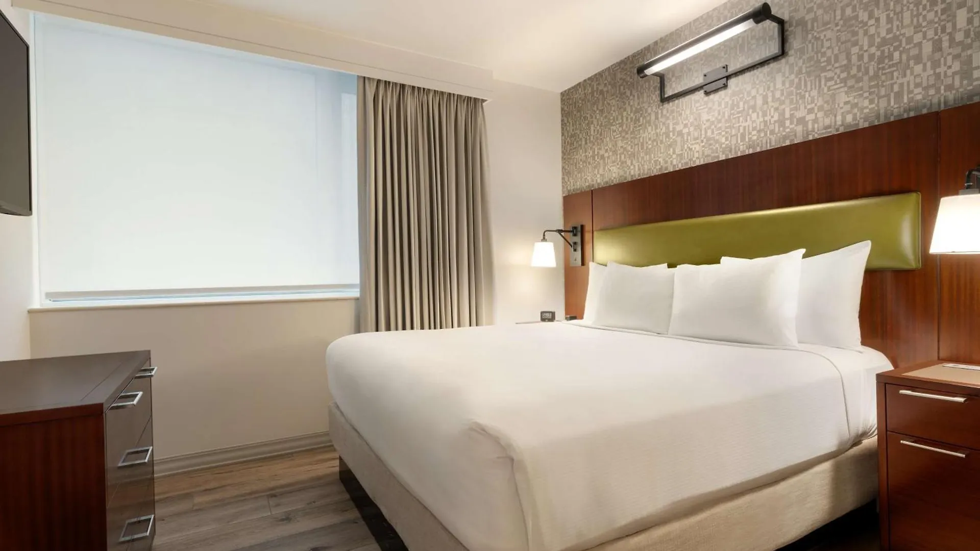 Doubletree By Hilton New York Downtown Hotel