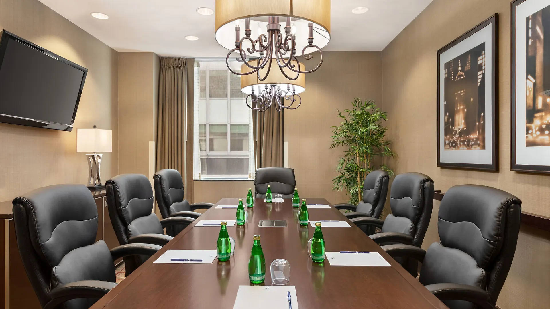 Doubletree By Hilton New York Downtown Hotel